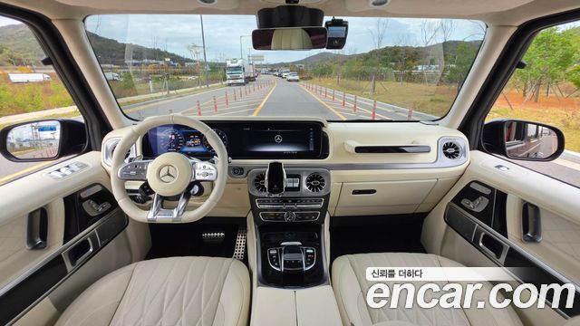 Mercedes-Benz G-Class 2022 — photo 10