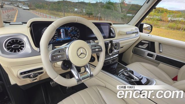 Mercedes-Benz G-Class 2022 — photo 11