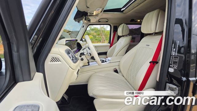 Mercedes-Benz G-Class 2022 — photo 12