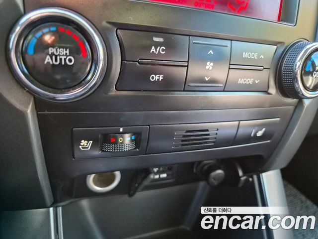 Kia Sorento 2011 — photo 17