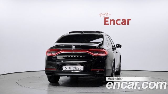 Hyundai Grandeur 2018 — photo 4