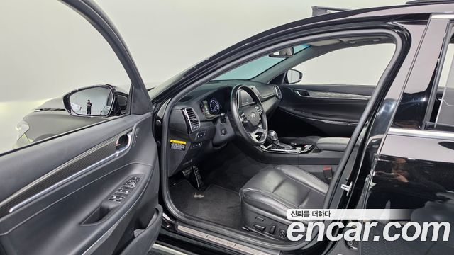 Hyundai Grandeur 2018 — photo 11