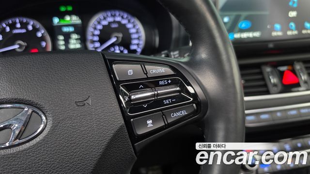Hyundai Grandeur 2018 — photo 15