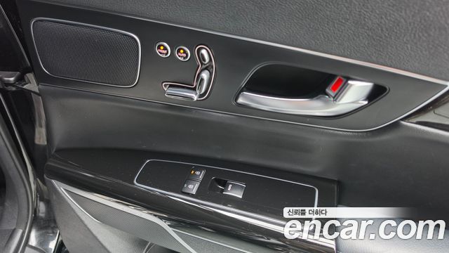 Kia K9 2015 — photo 26