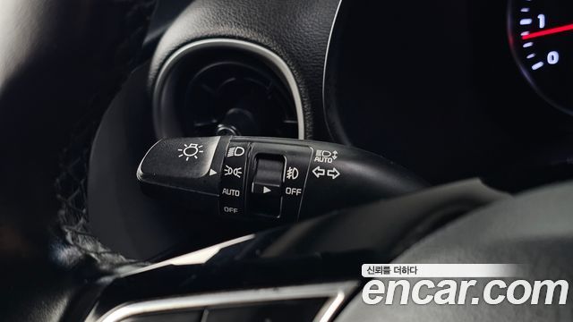 Kia K3 2020 — photo 24