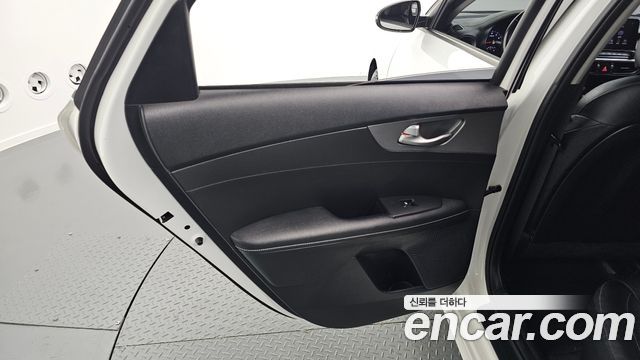 Kia K3 2020 — photo 15