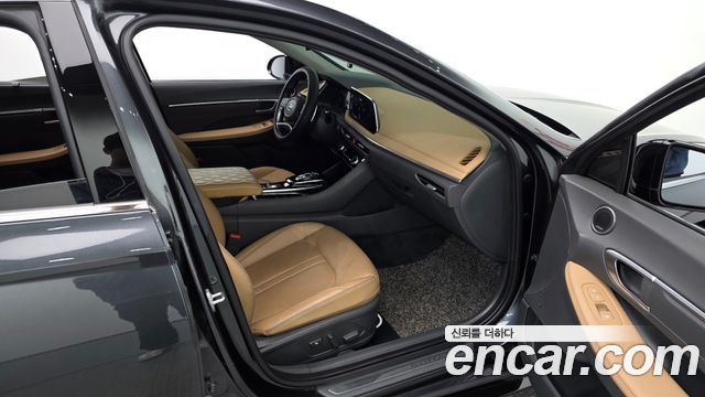 Hyundai Sonata 2021 — photo 17