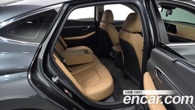 Hyundai Sonata 2021 — photo 18