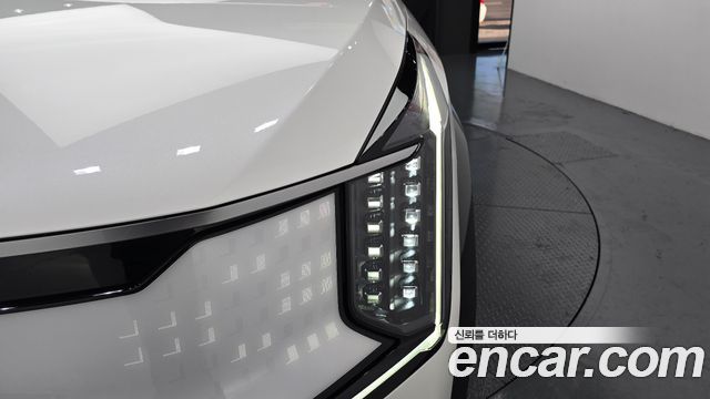 Kia EV9 2024 — photo 8