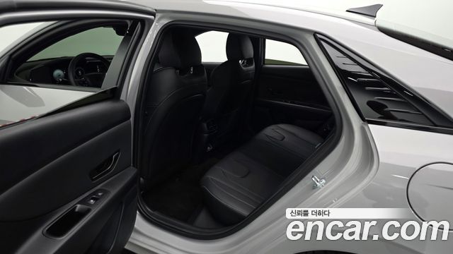 Hyundai AVANTE 2026 — photo 16