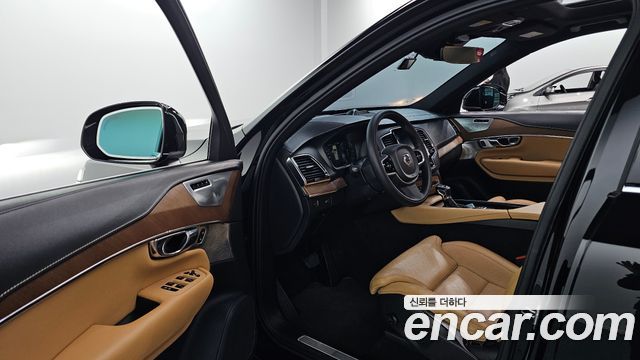 Volvo XC90 2017 — photo 10