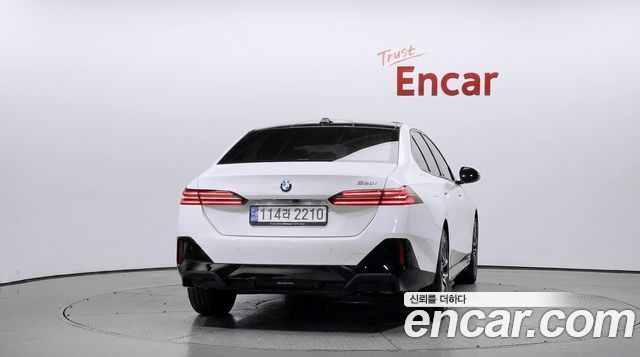BMW 5-Series 2024 — photo 4