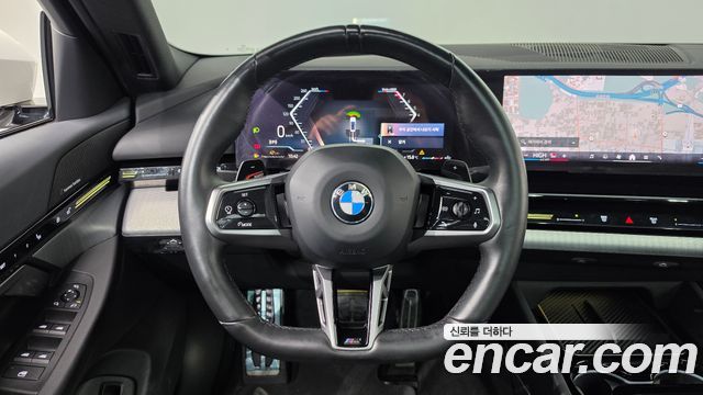 BMW 5-Series 2024 — photo 18