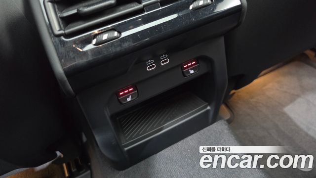 BMW 5-Series 2024 — photo 26