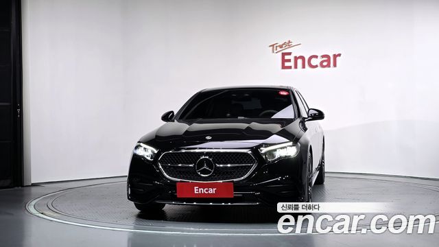 Mercedes-Benz E-Class 2026 — photo 3