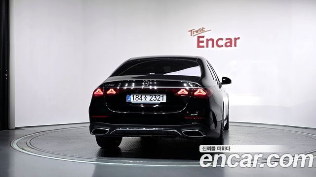 Mercedes-Benz E-Class 2026 — photo 4