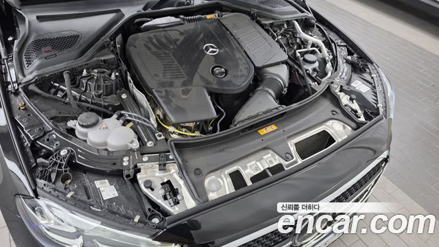 Mercedes-Benz E-Class 2026 — photo 6