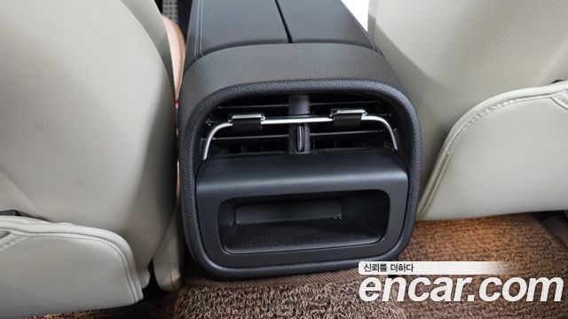 Mercedes-Benz E-Class 2026 — photo 31