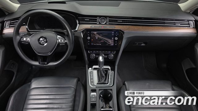 Volkswagen Passat 2018 — photo 7