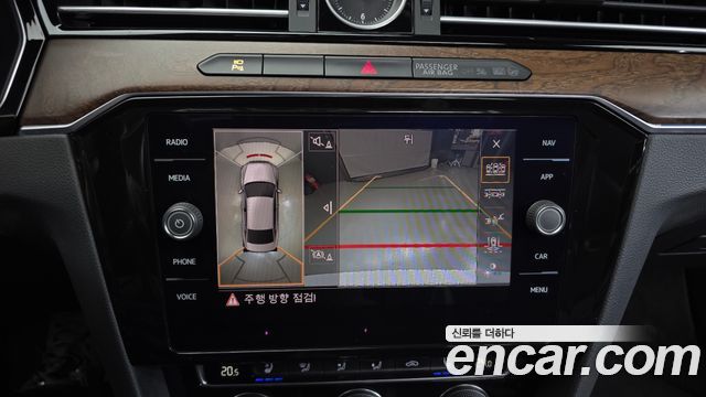 Volkswagen Passat 2018 — photo 15