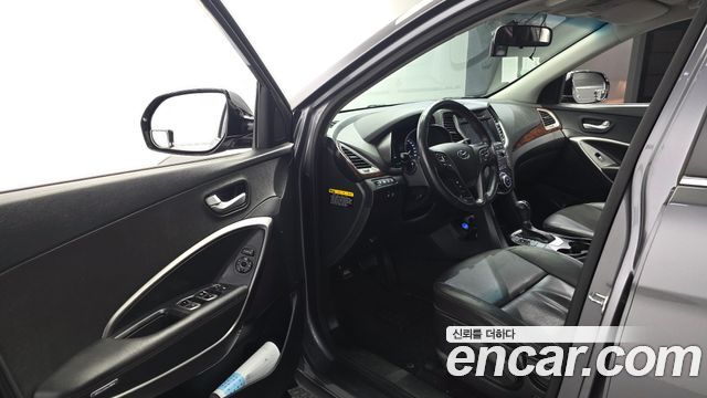 Hyundai Santafe 2016 — photo 13