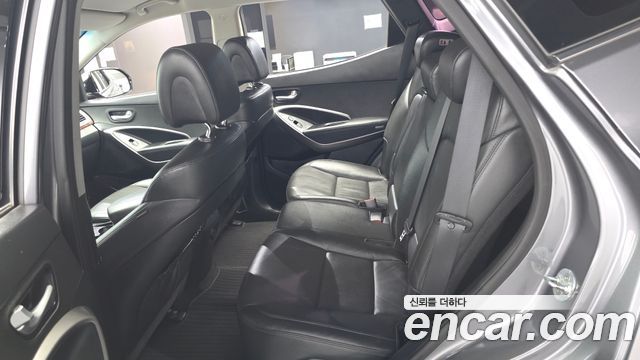 Hyundai Santafe 2016 — photo 18