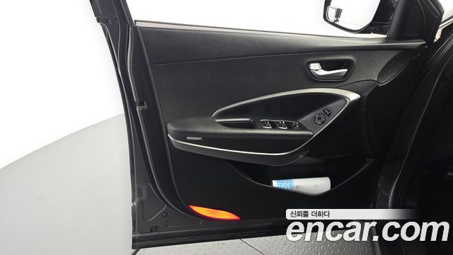 Hyundai Santafe 2016 — photo 14