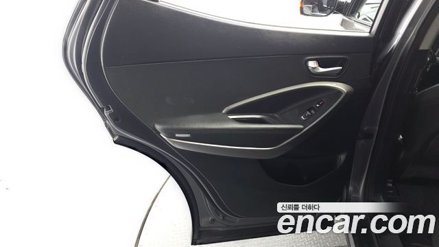 Hyundai Santafe 2016 — photo 15