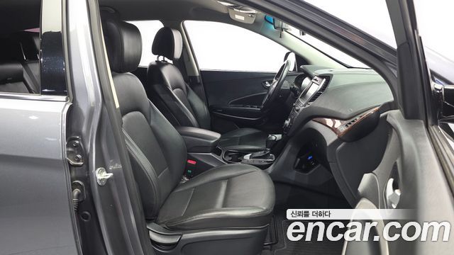 Hyundai Santafe 2016 — photo 16