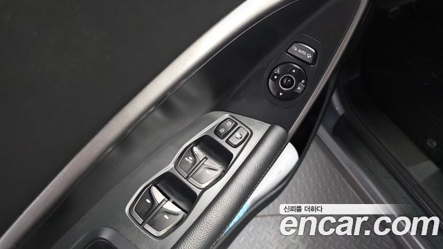 Hyundai Santafe 2016 — photo 28