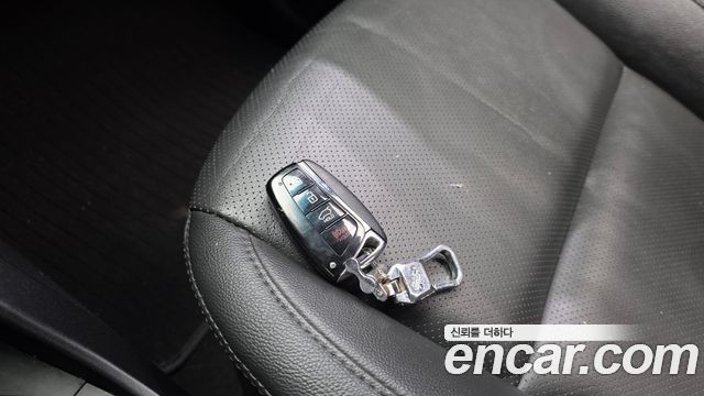 Hyundai Santafe 2016 — photo 29