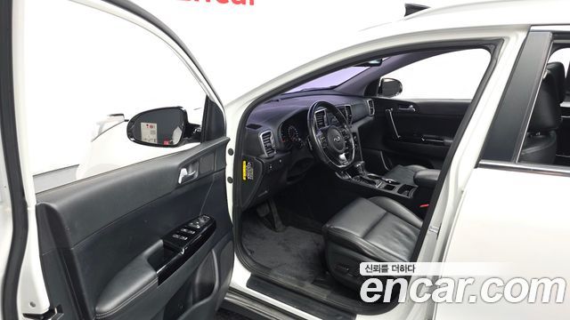 Kia Sportage 2016 — photo 13