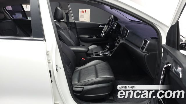 Kia Sportage 2016 — photo 17