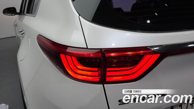 Kia Sportage 2016 — photo 9