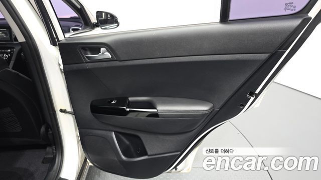 Kia Sportage 2016 — photo 15