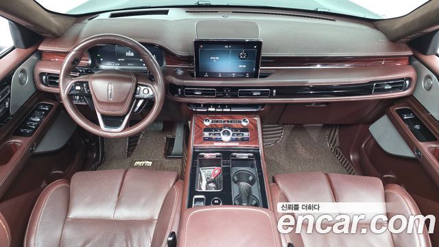 Lincoln Aviator 2022 — photo 7