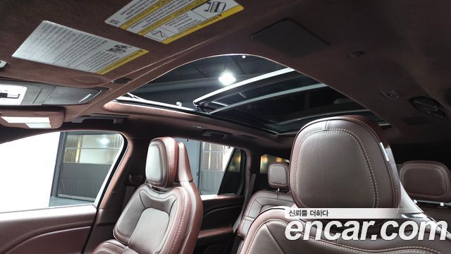 Lincoln Aviator 2022 — photo 19