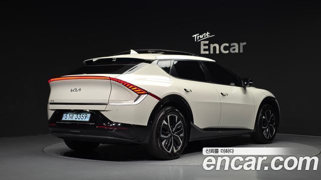 Kia EV6 2022 — photo 2