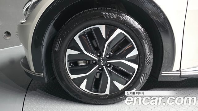 Kia EV6 2022 — photo 5