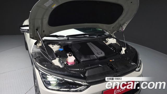 Kia EV6 2022 — photo 6