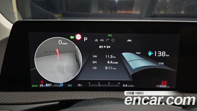 Kia EV6 2022 — photo 11