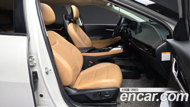 Kia EV6 2022 — photo 17