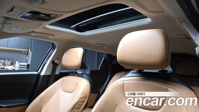 Kia EV6 2022 — photo 25