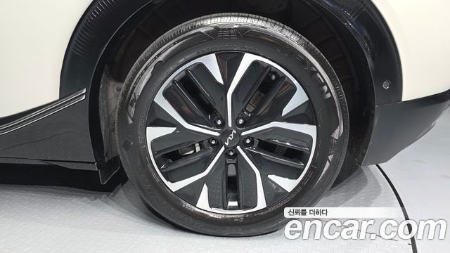 Kia EV6 2022 — photo 7