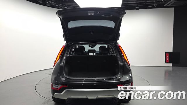 Kia Niro 2024 — photo 32