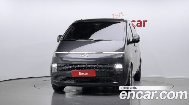Hyundai Staria 2022 — photo 3
