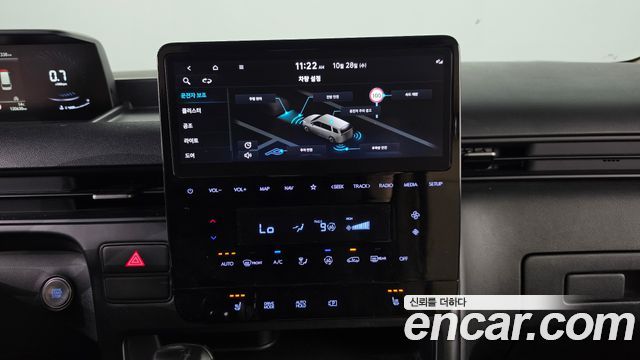 Hyundai Staria 2022 — photo 13