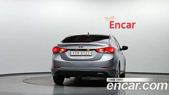 Hyundai AVANTE 2016 — photo 4