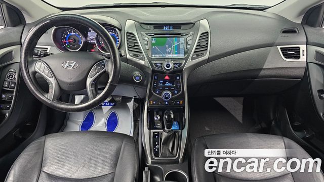 Hyundai AVANTE 2016 — photo 10