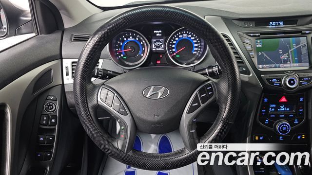 Hyundai AVANTE 2016 — photo 20